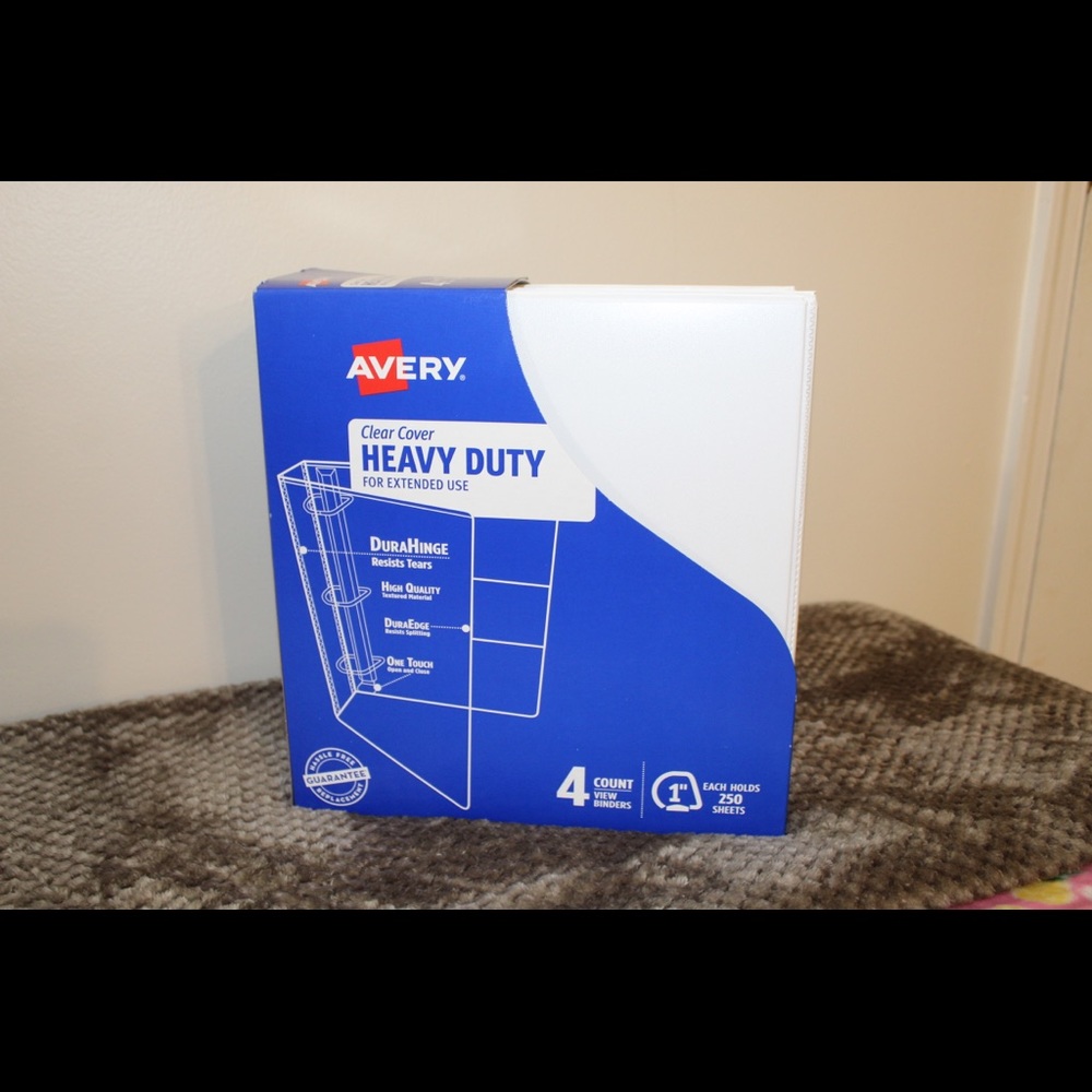 Avery 4 pack of binders